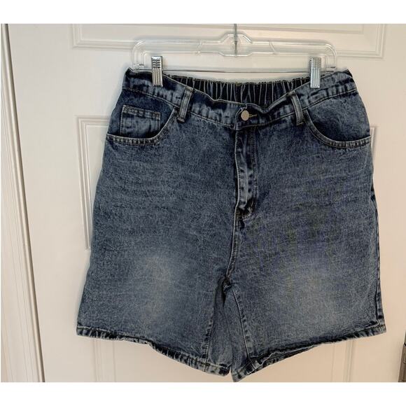 SHEIN Curve 1XL High Rise Elastic Waist Denim Shorts Blue Vintage Wash - Picture 1 of 7